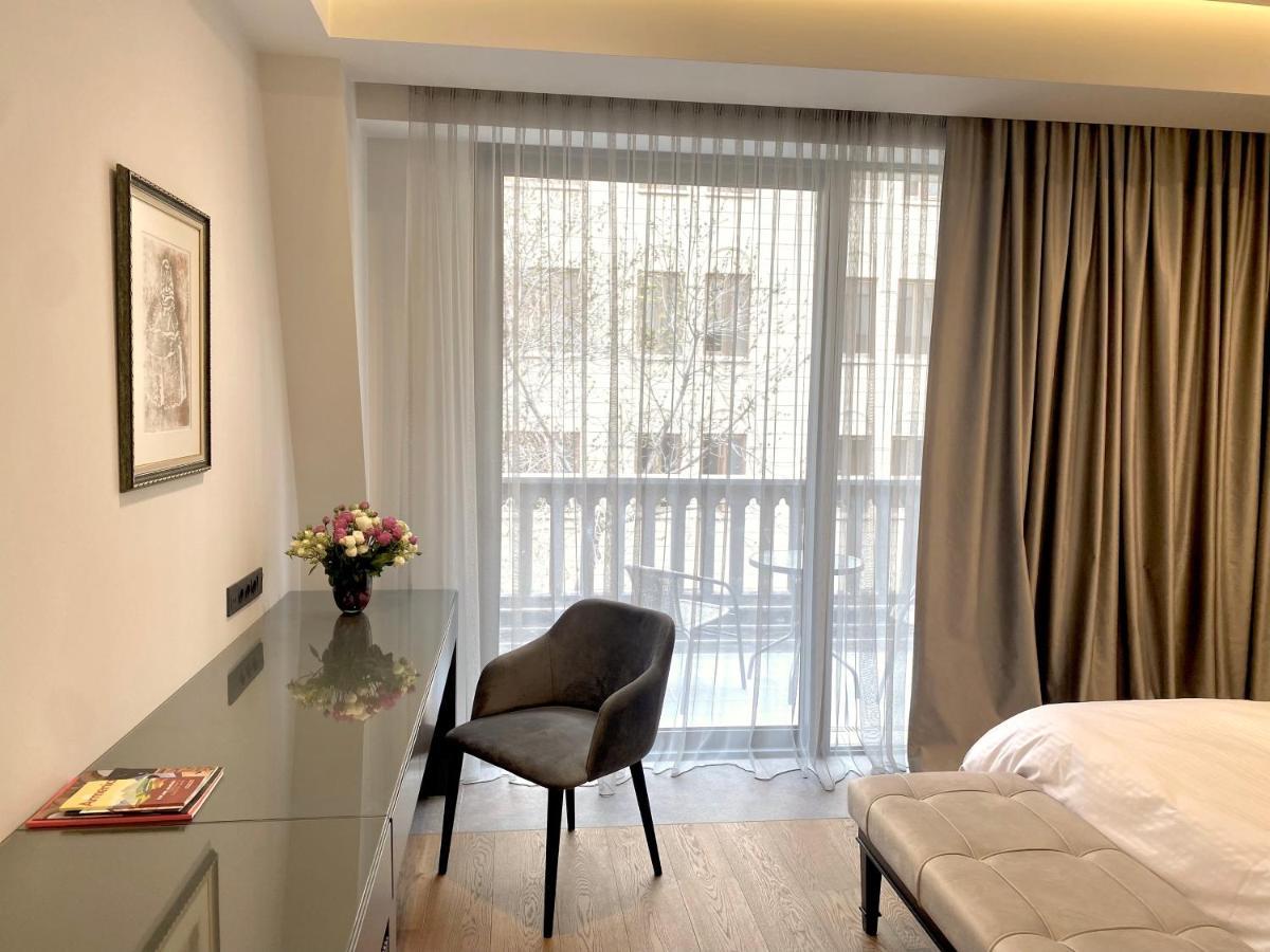 Heart Of Yerevan - City Center Luxury Apartments Exterior photo