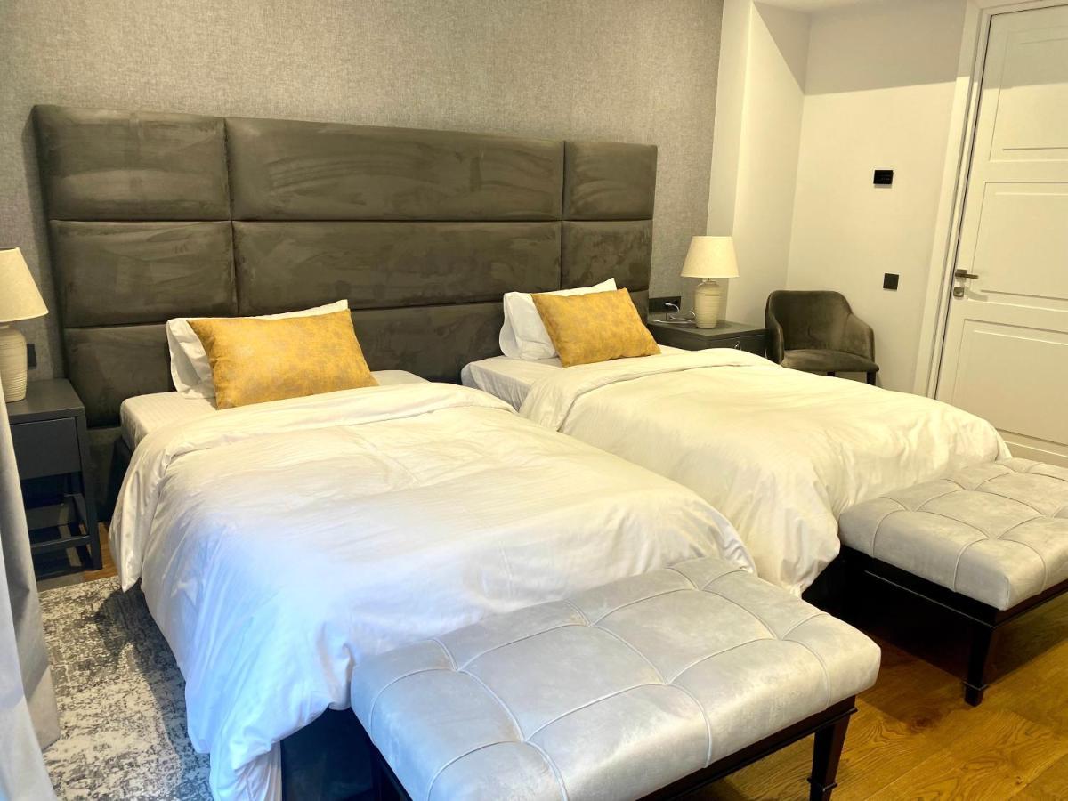 Heart Of Yerevan - City Center Luxury Apartments Exterior photo